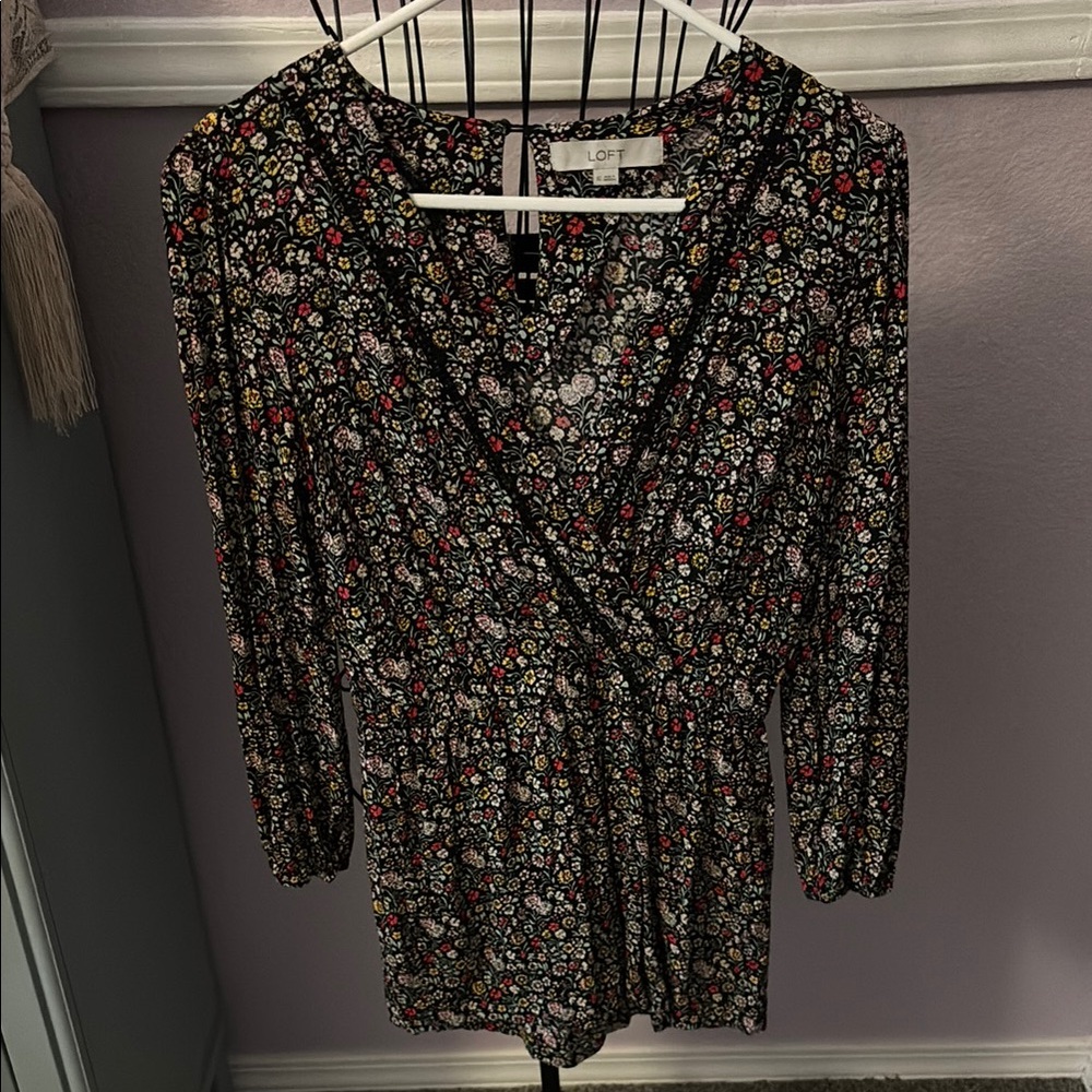 LOFT Women’s Floral Long Sleeve V-Neck Romper XS
